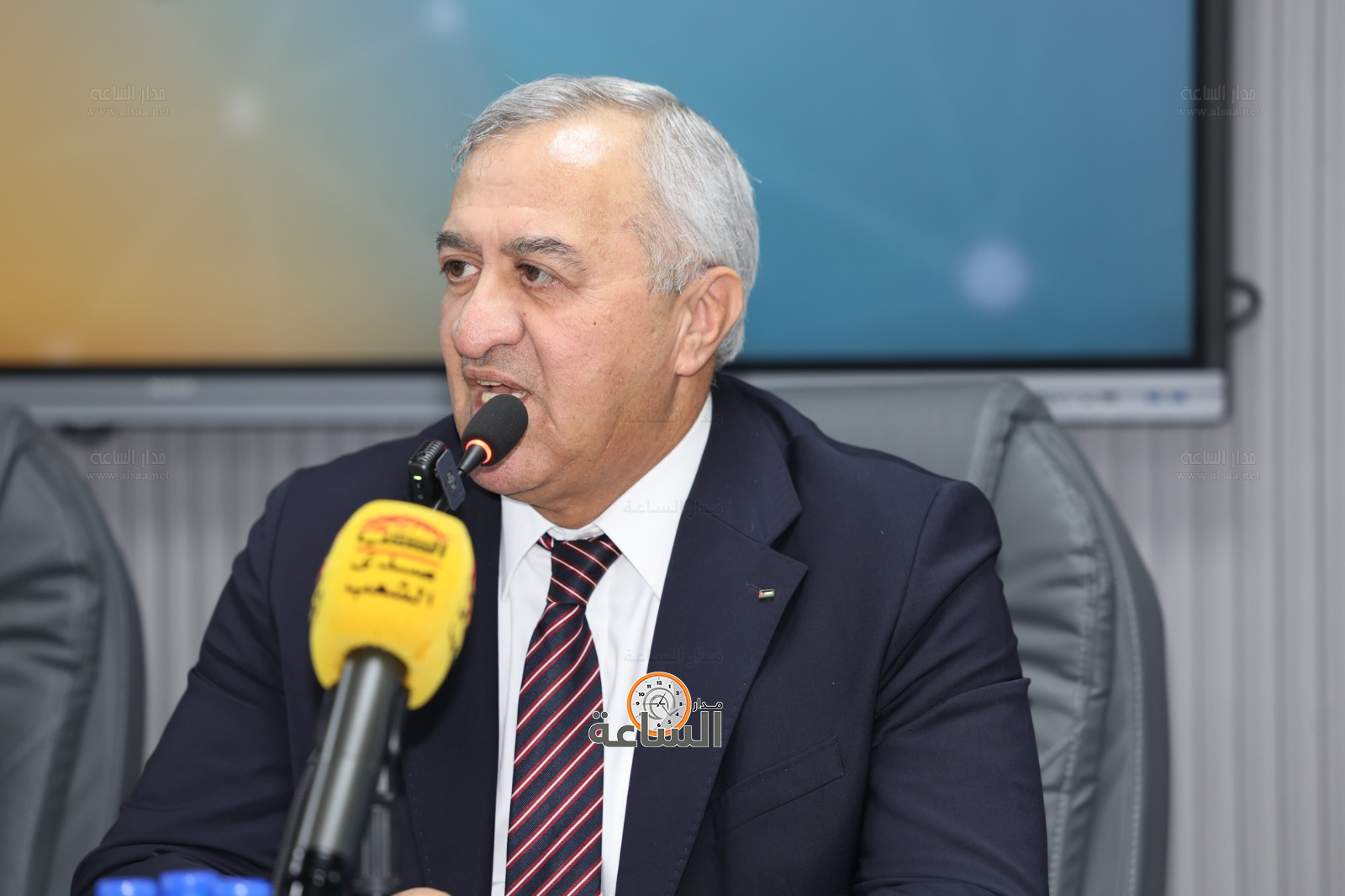 Madar Al-Saa Images 0.18349341310240108