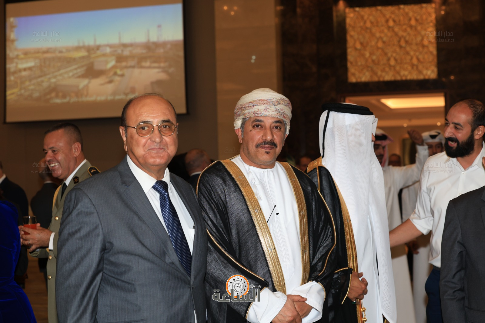 Madar Al-Saa Images 0.5108204149227042