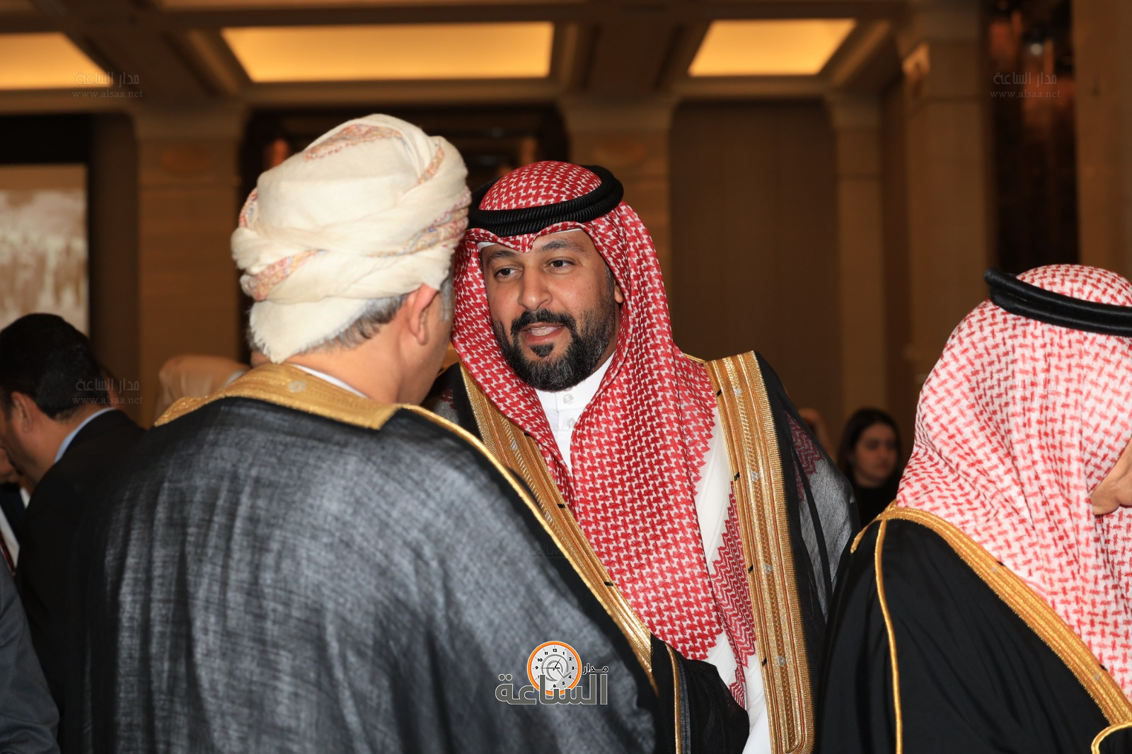 Madar Al-Saa Images 0.16403288338730937