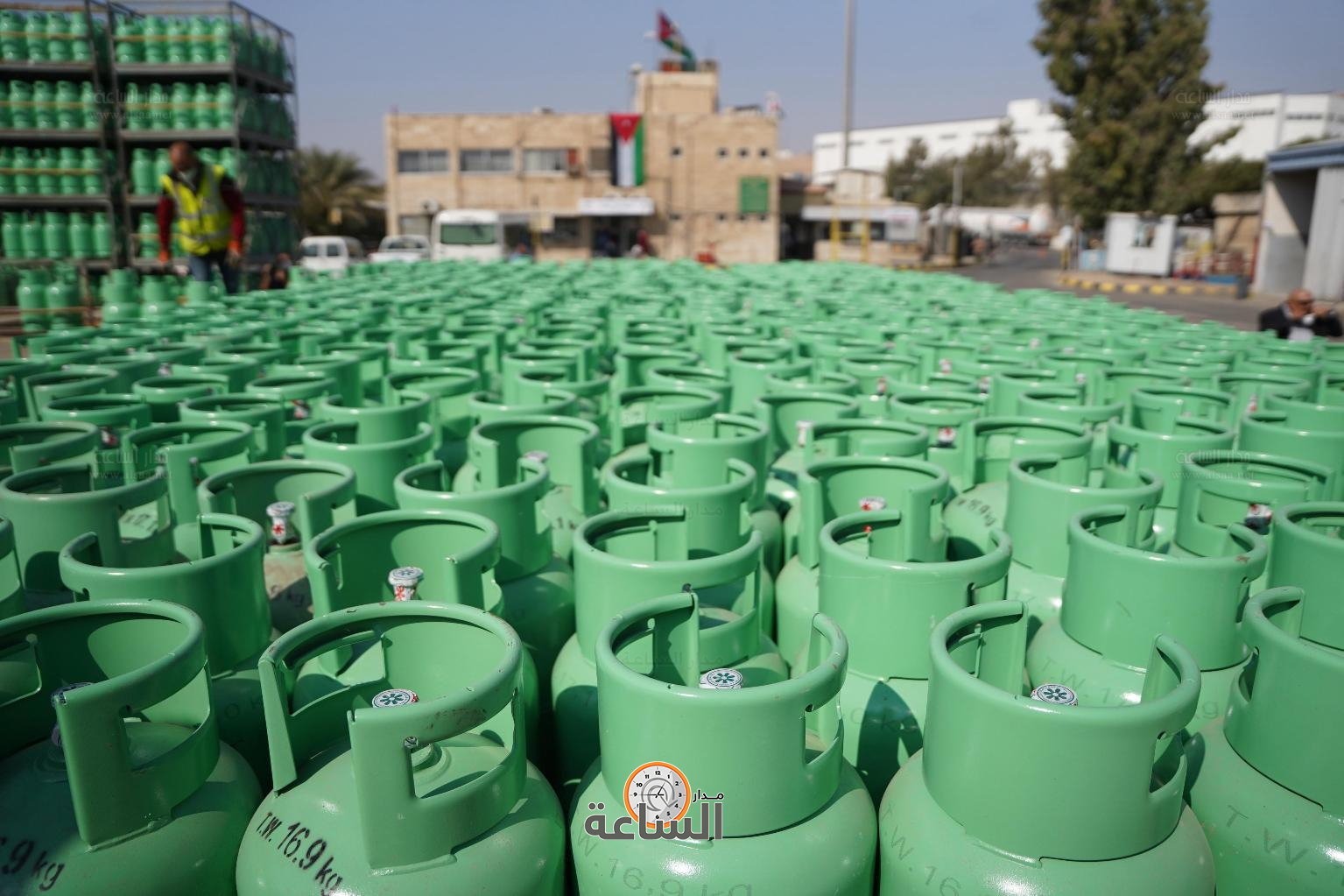 Madar Al-Saa Images 0.9191742082509196