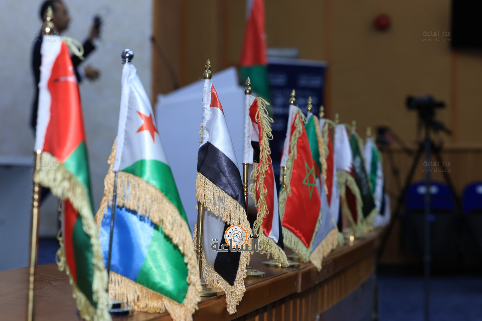 Madar Al-Saa Images 0.013506150768128888