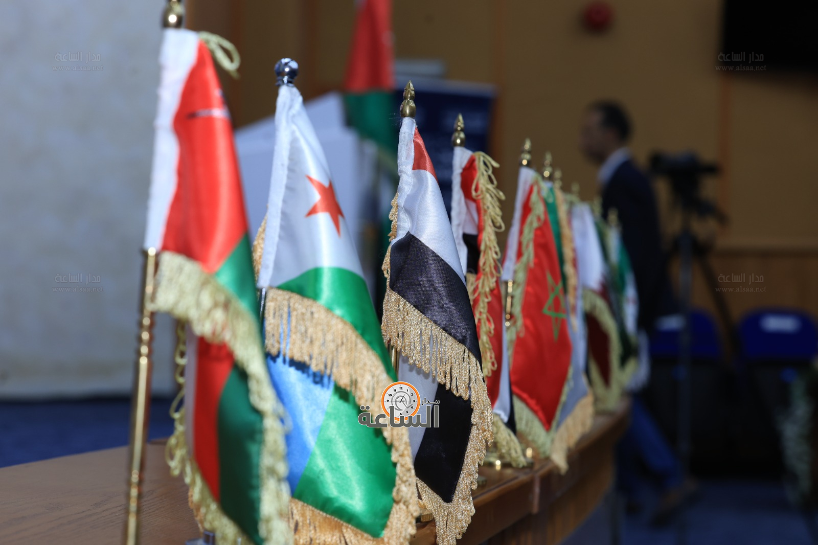 Madar Al-Saa Images 0.3725045216467954