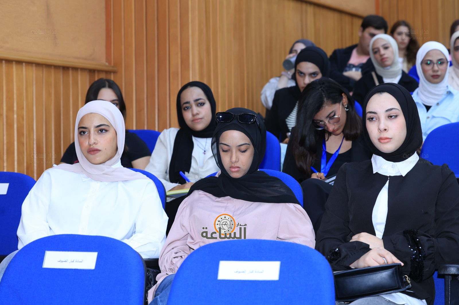 Madar Al-Saa Images 0.7224455418928605