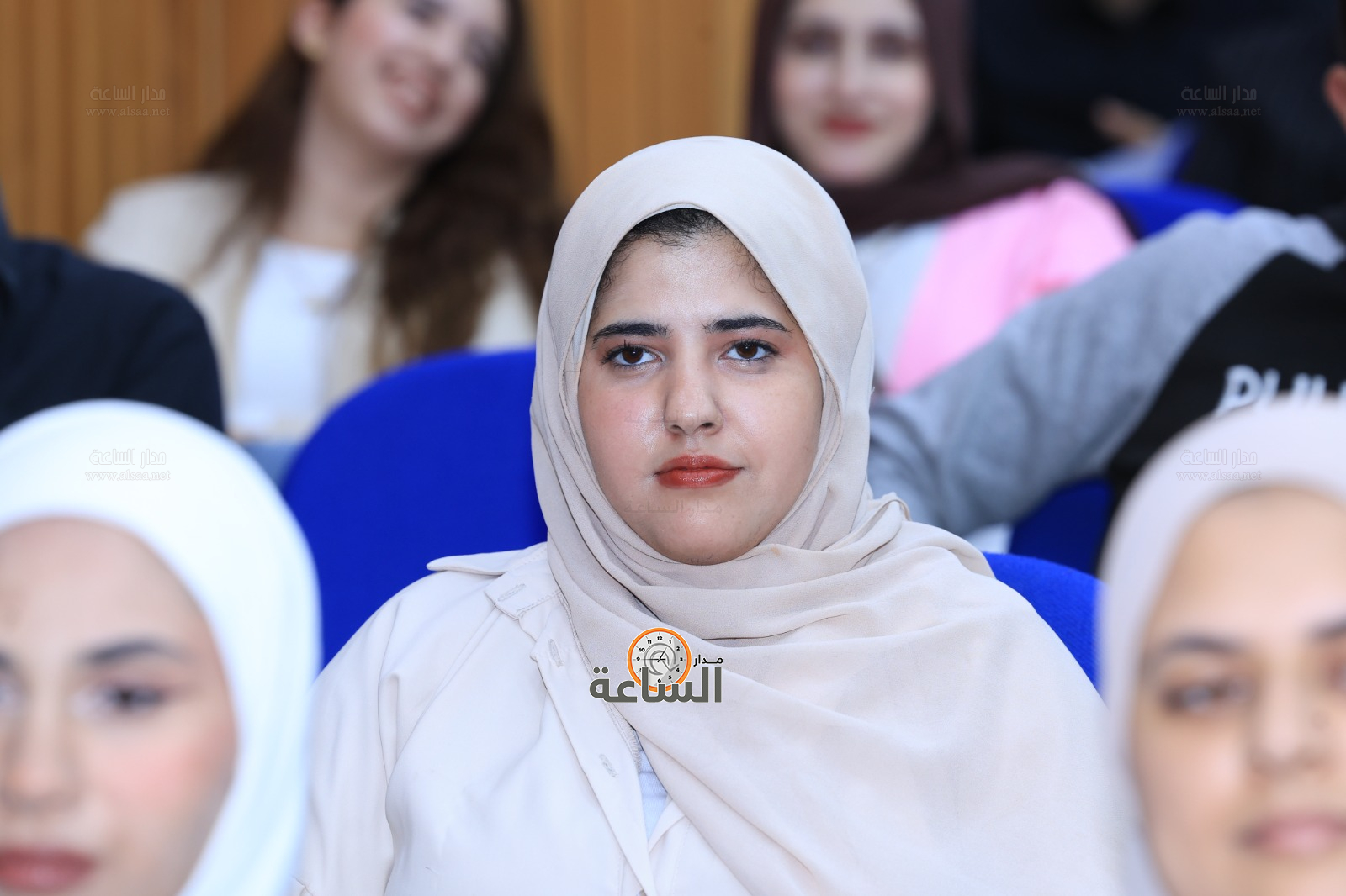 Madar Al-Saa Images 0.5136971357719958