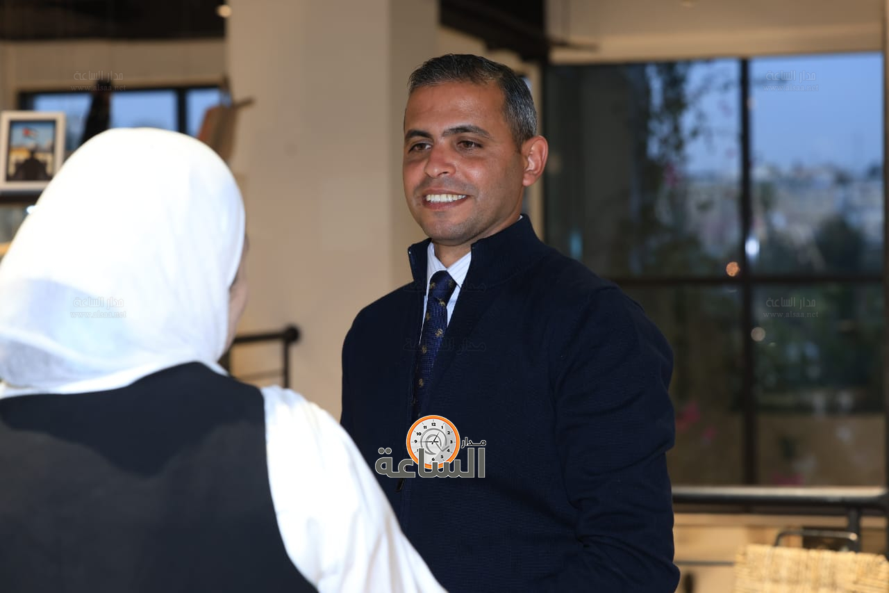 Madar Al-Saa Images 0.7708802179715507