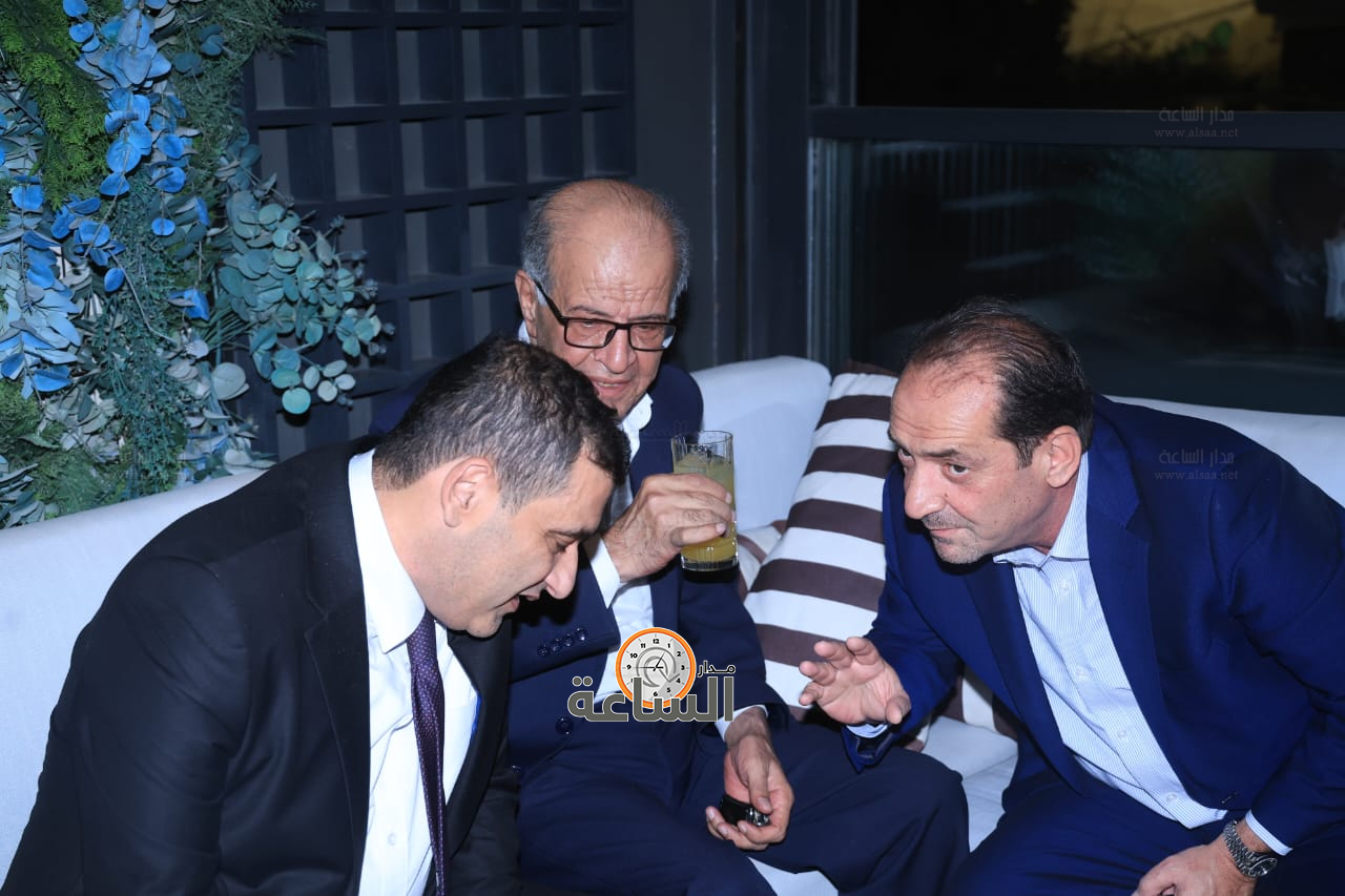 Madar Al-Saa Images 0.7754077670396357