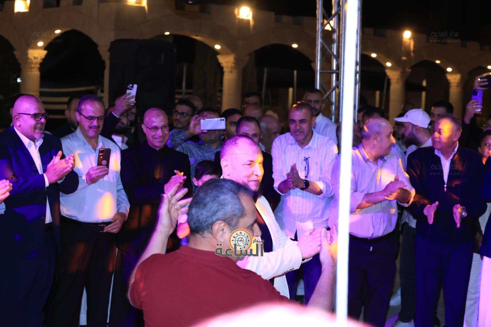 Madar Al-Saa Images 0.37278180810113226