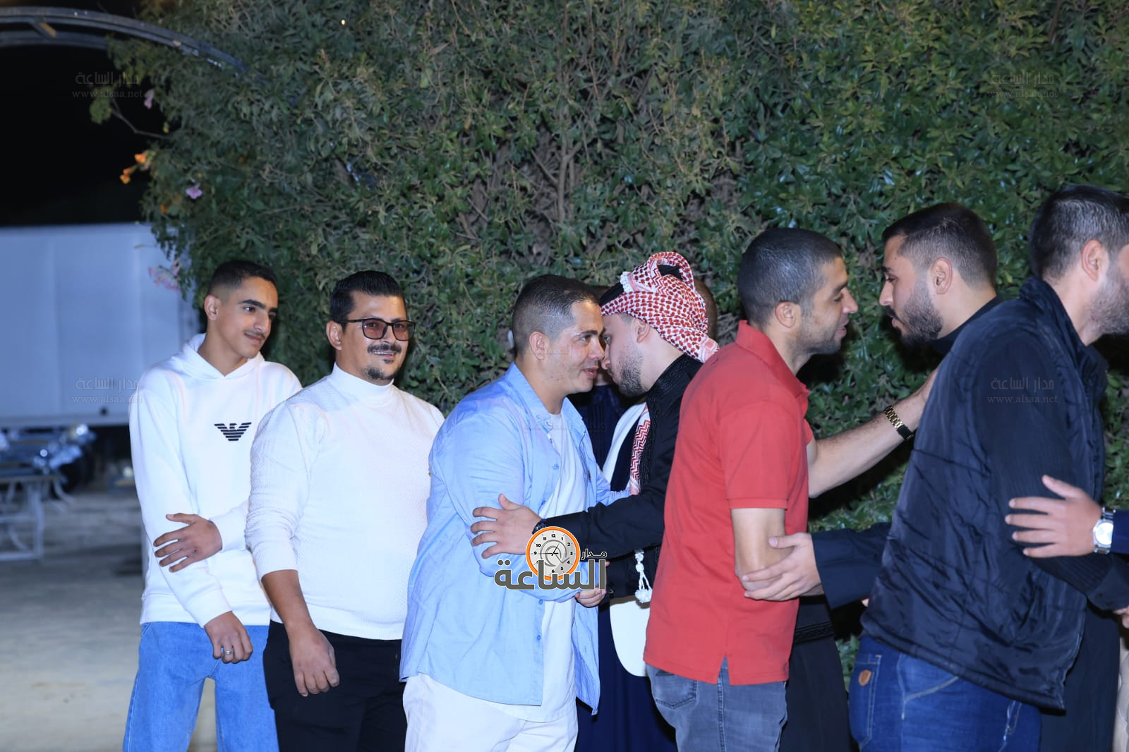 Madar Al-Saa Images 0.8986224445446431