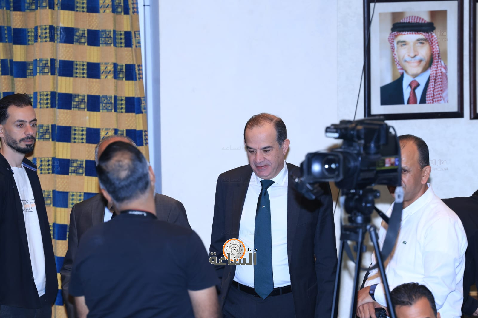 Madar Al-Saa Images 0.18252414488552526