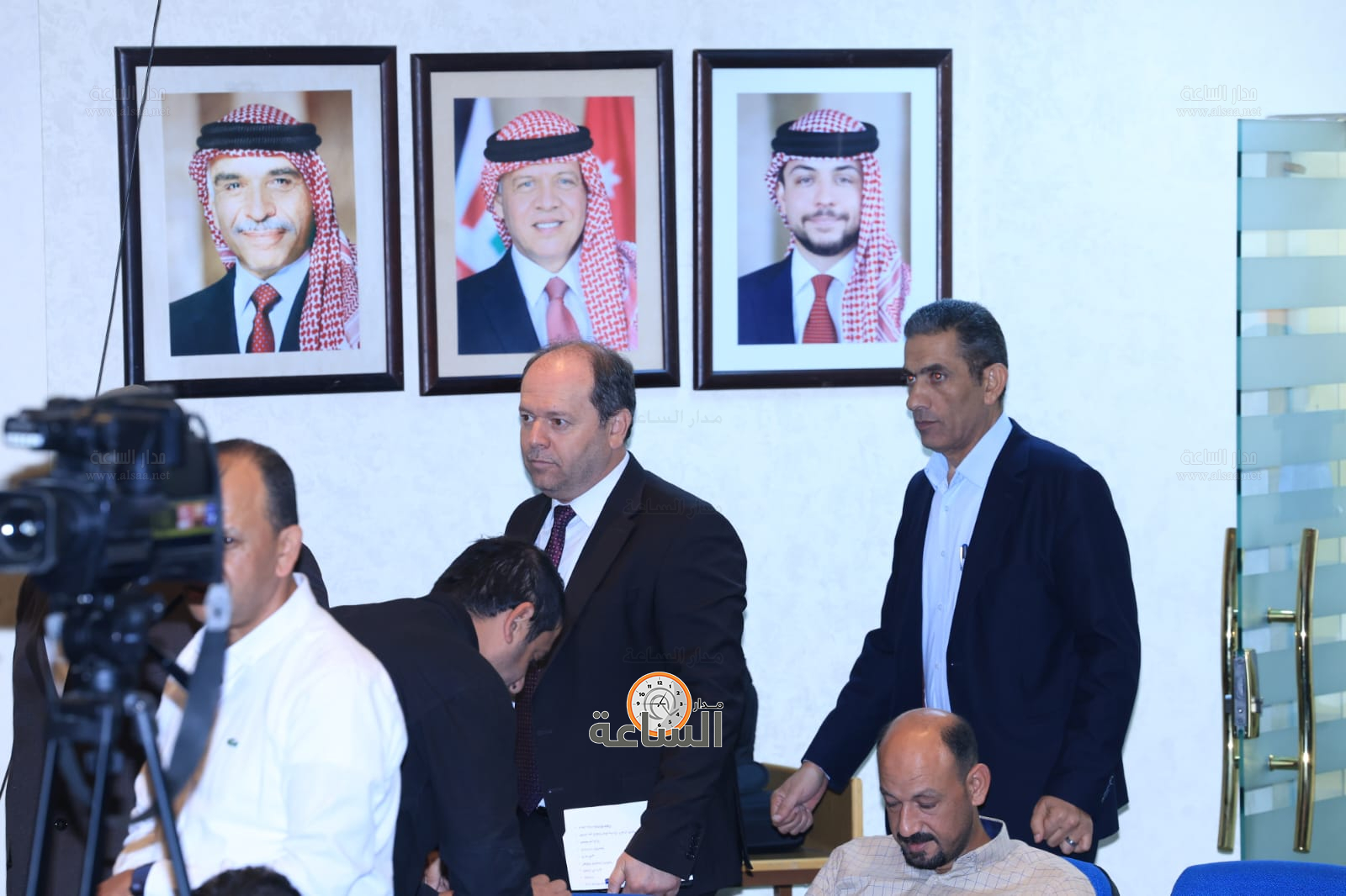 Madar Al-Saa Images 0.5333994261287865