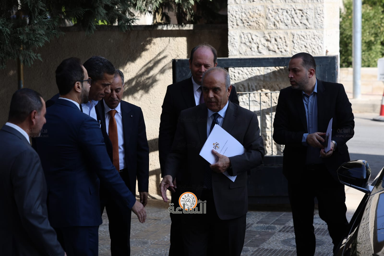 Madar Al-Saa Images 0.8743566556703938