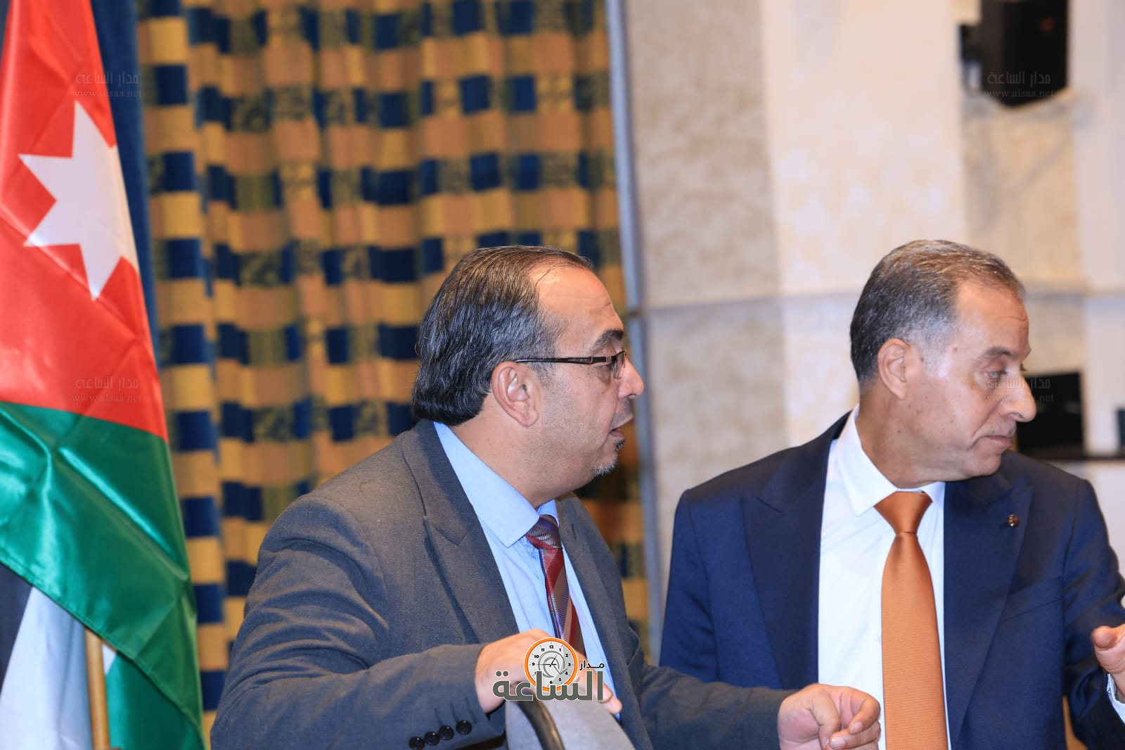 Madar Al-Saa Images 0.5371029611986373