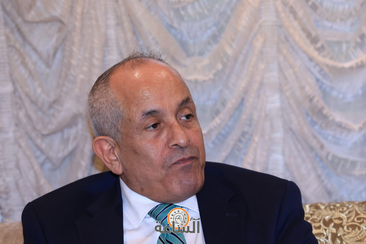 Madar Al-Saa Images 0.63254139107809