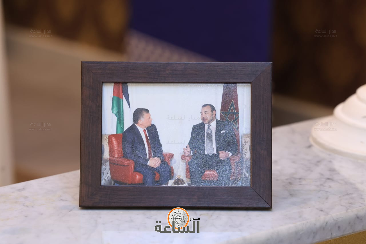 Madar Al-Saa Images 0.8372390054492715