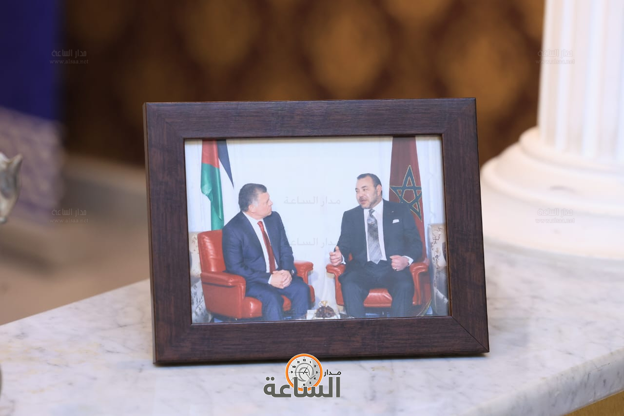 Madar Al-Saa Images 0.33795880396371214