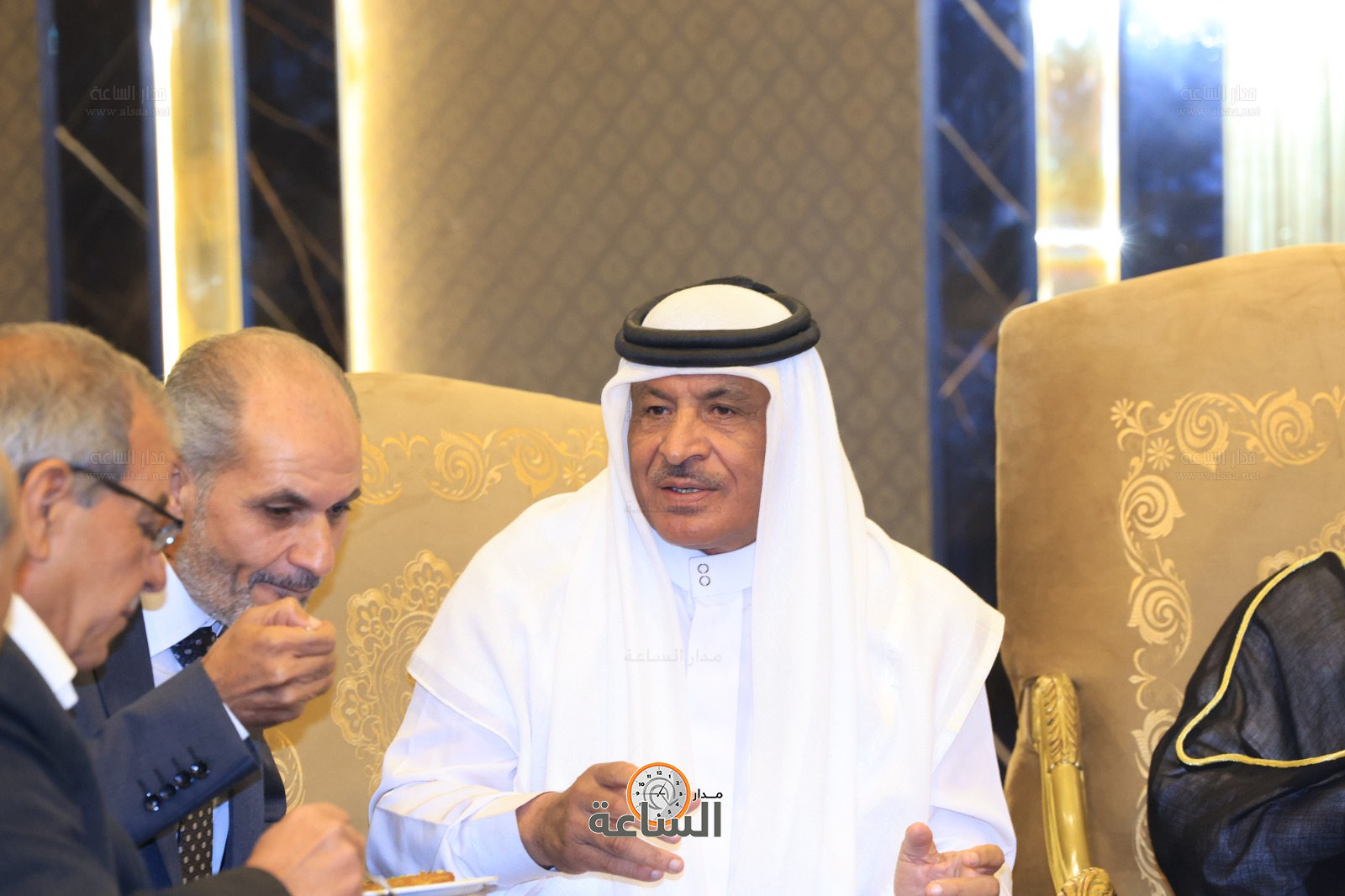 Madar Al-Saa Images 0.3270664868177168