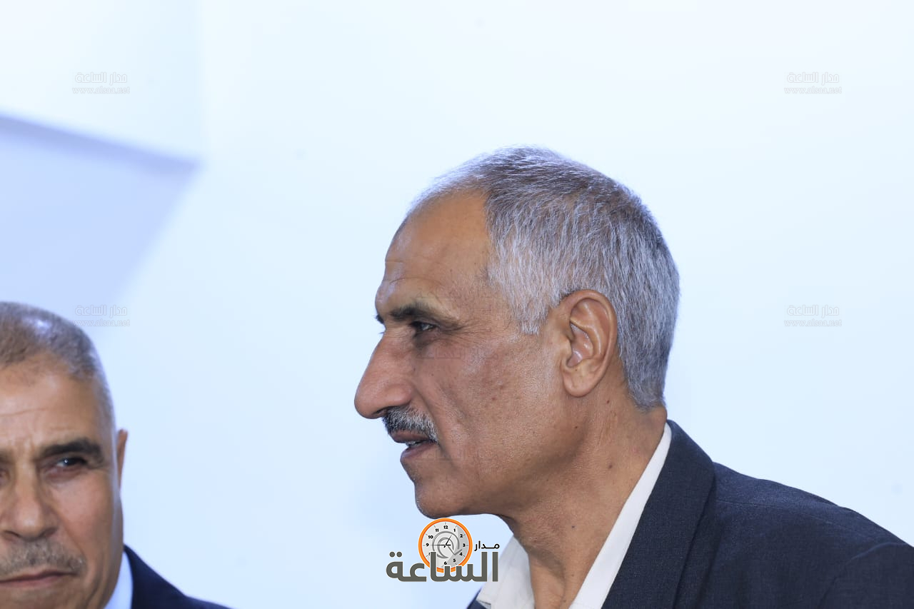 Madar Al-Saa Images 0.8861257271887881