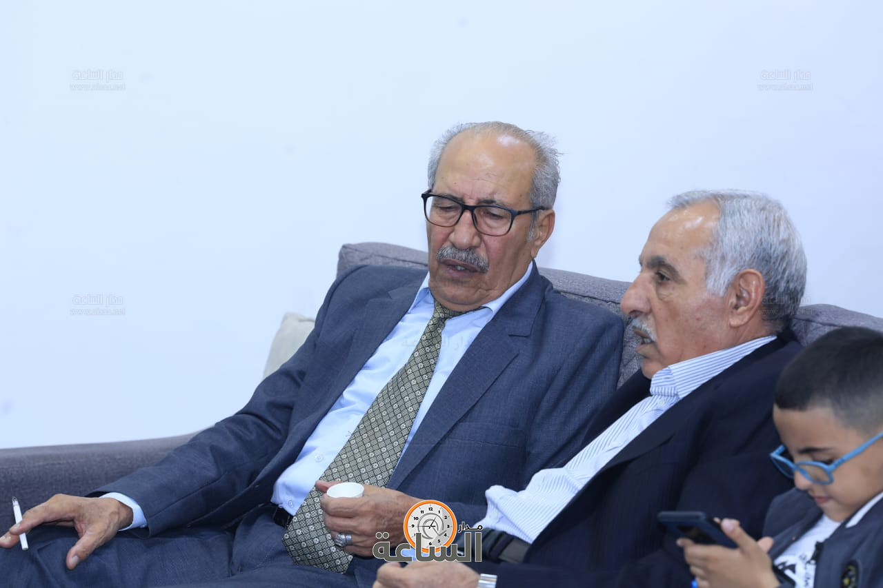 Madar Al-Saa Images 0.9994297806249184