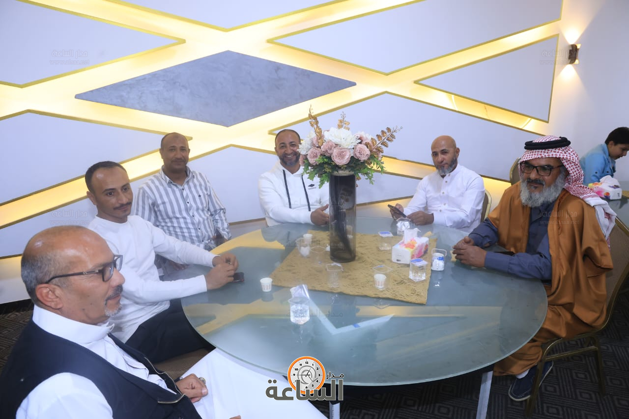 Madar Al-Saa Images 0.8323713242670339