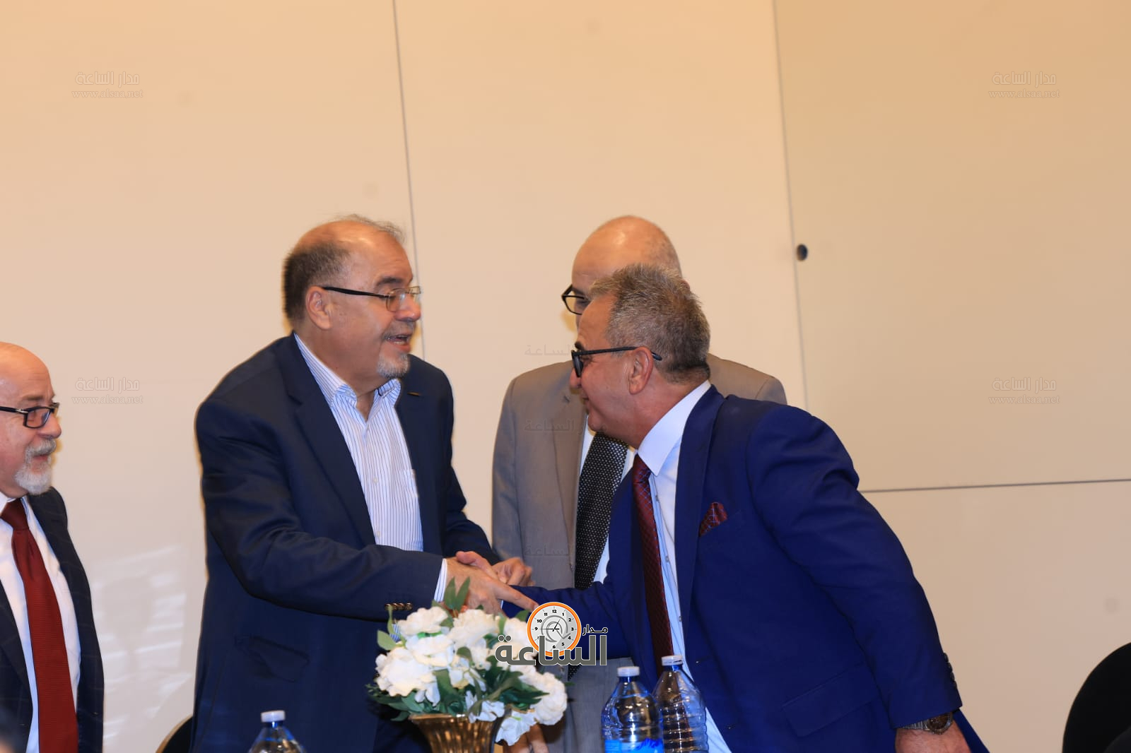 Madar Al-Saa Images 0.36805930009924503