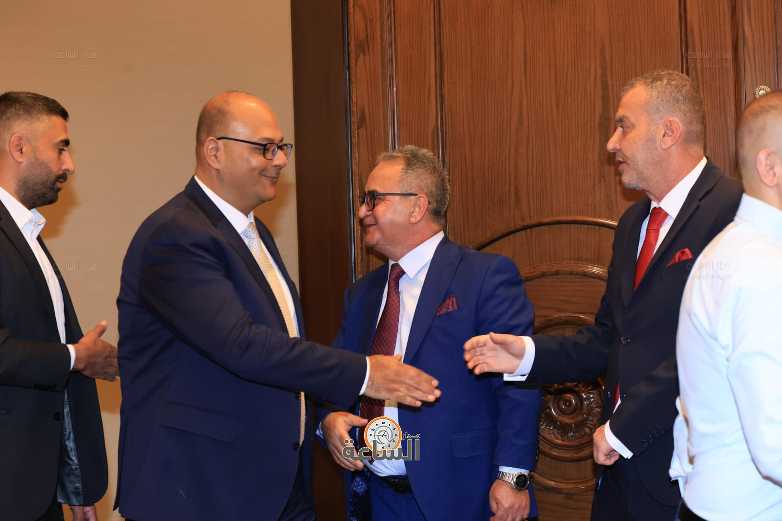 Madar Al-Saa Images 0.48312978343176316