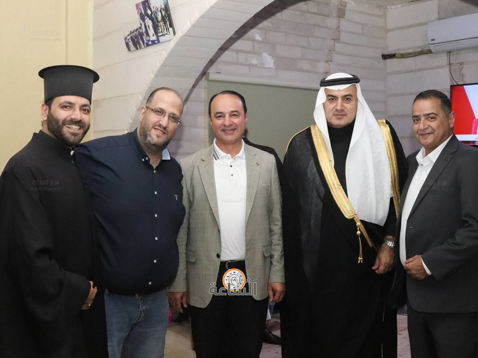 Madar Al-Saa Images 0.6586656686387015