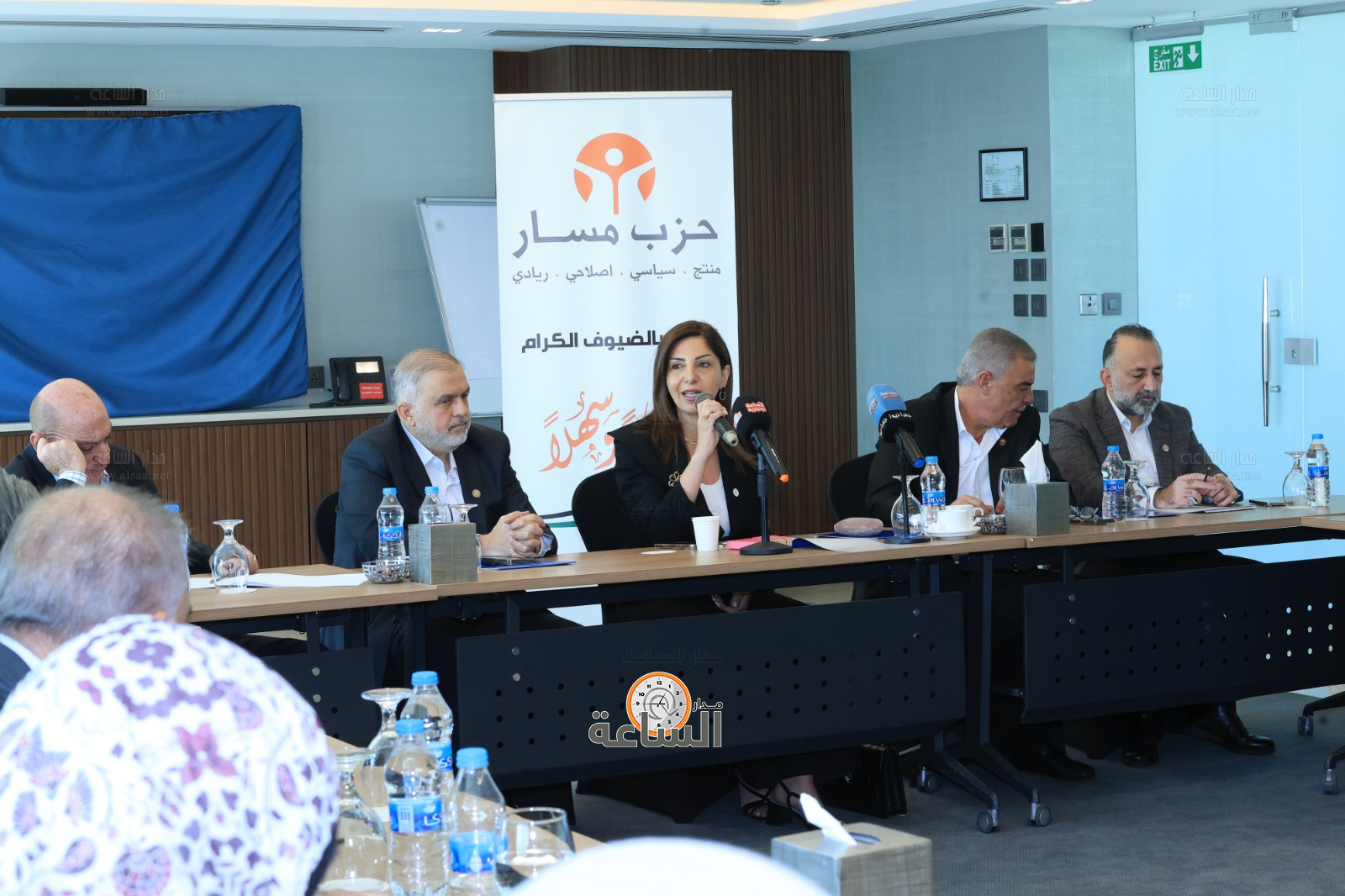 Madar Al-Saa Images 0.35908044340810674