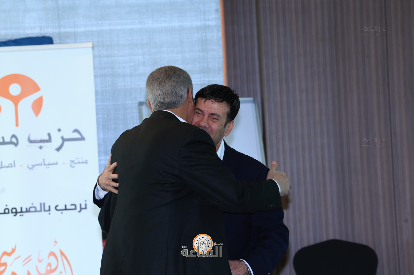 Madar Al-Saa Images 0.5850142271054966