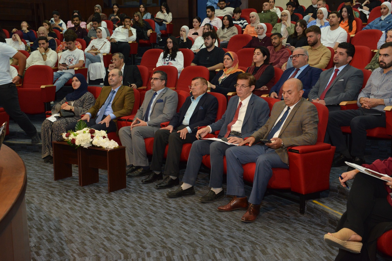 Madar Al-Saa Images 0.39298366229068216