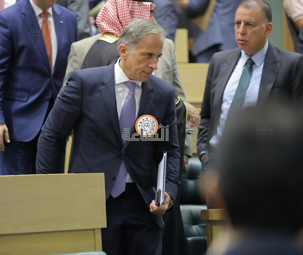 

جعفر حسان رئيس الوزراء