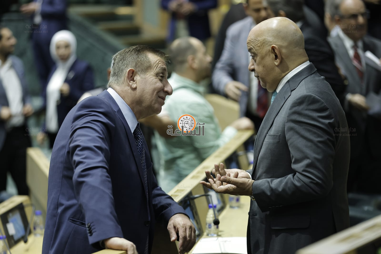 Madar Al-Saa Images 0.40848508907349423