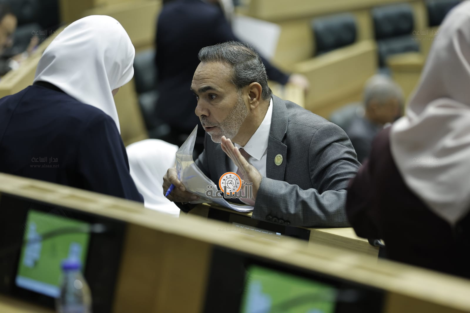 Madar Al-Saa Images 0.8283422782101317