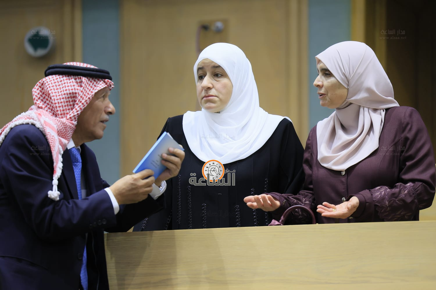 Madar Al-Saa Images 0.1471310586472363