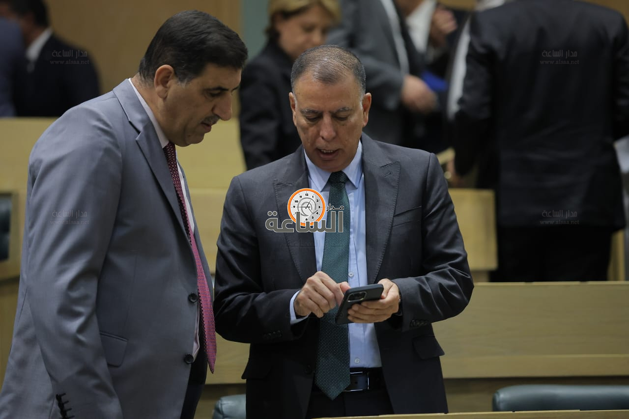 Madar Al-Saa Images 0.4747911452393392