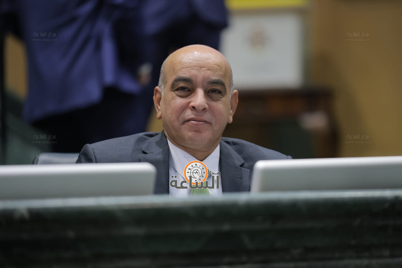 Madar Al-Saa Images 0.693947419654034