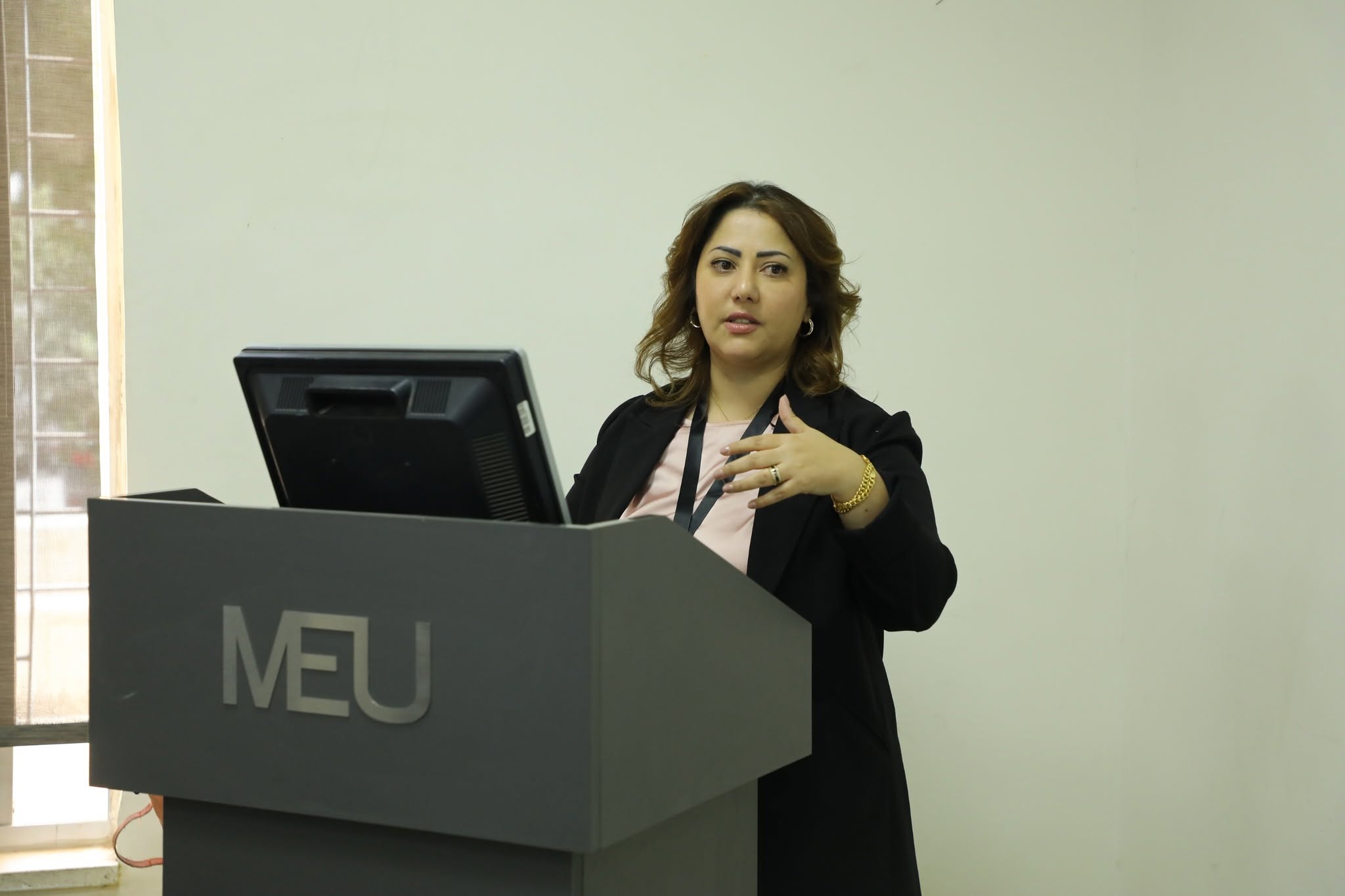 Madar Al-Saa Images 0.9057427003081889