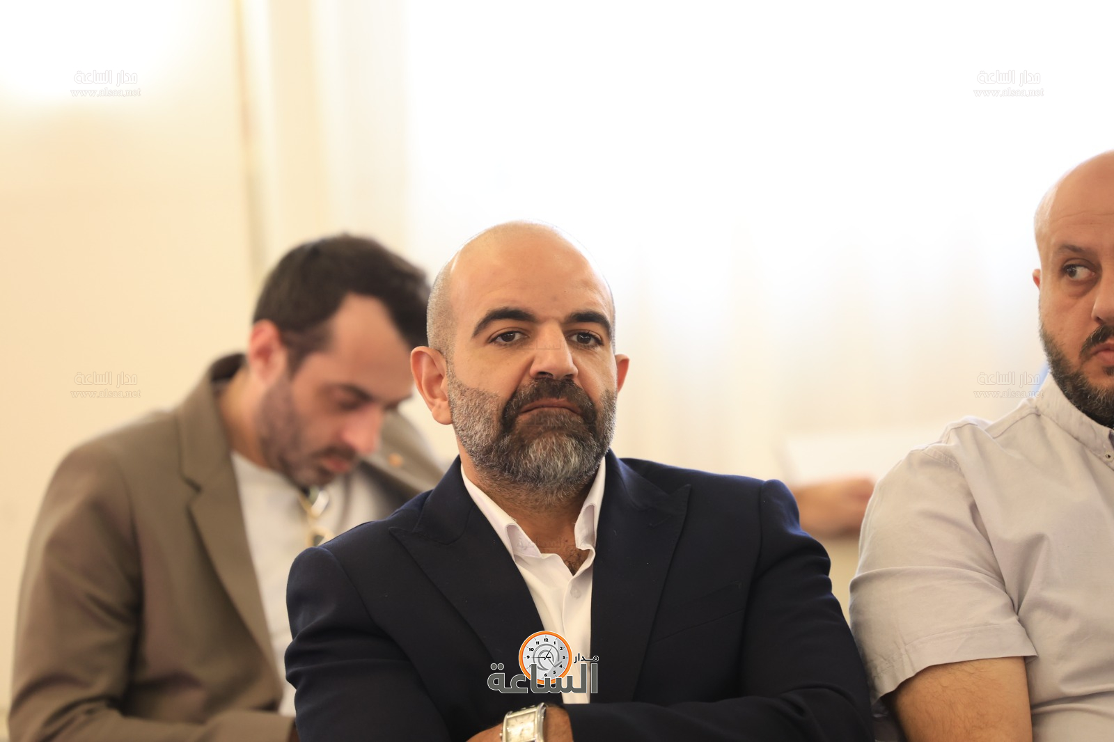 Madar Al-Saa Images 0.3761855741094292