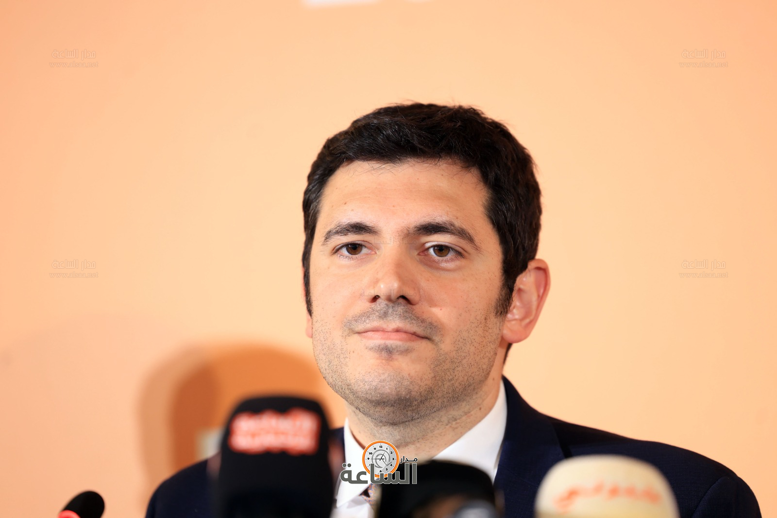 Madar Al-Saa Images 0.4838353827272661