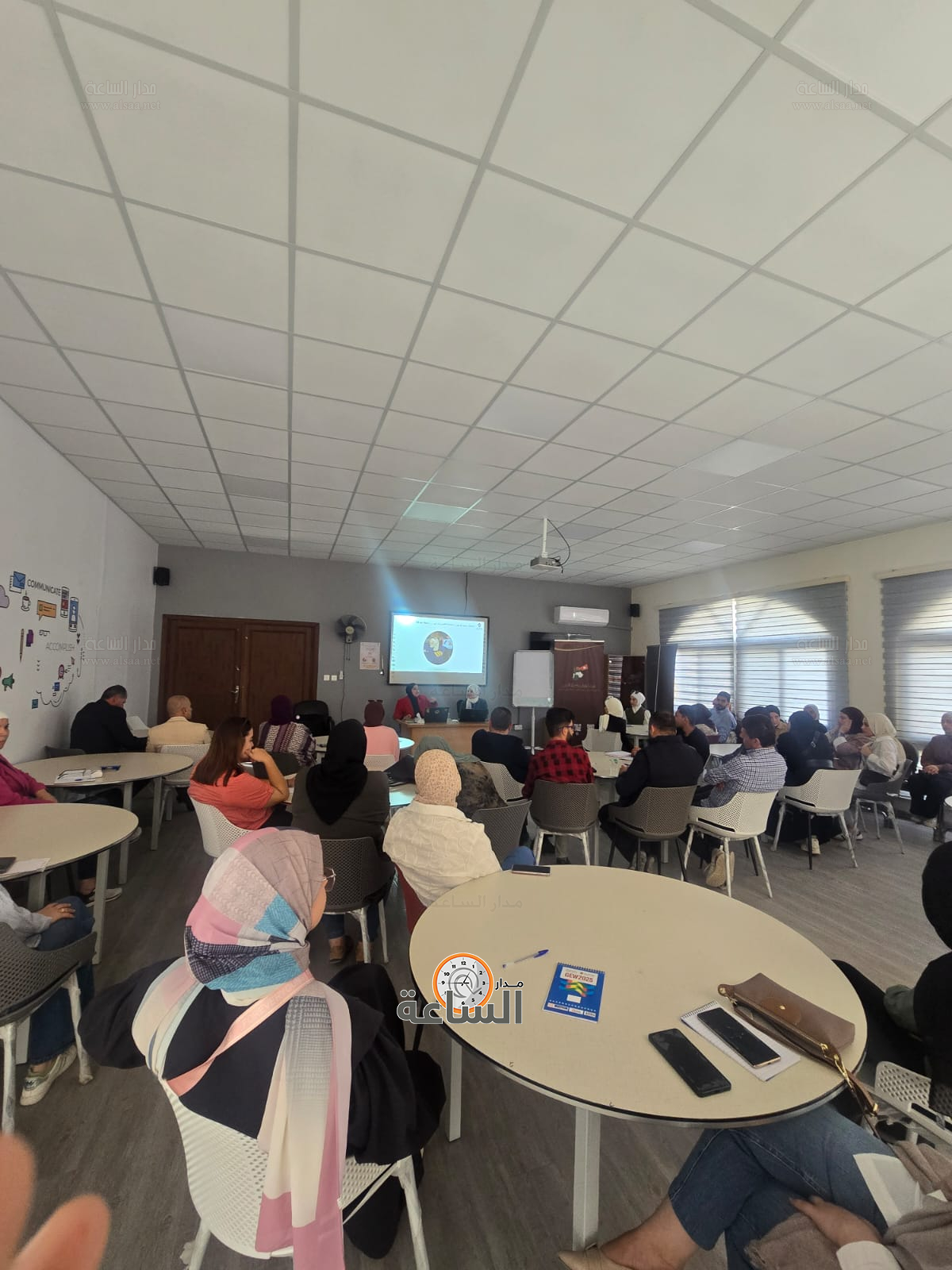 Madar Al-Saa Images 0.41946728060534544