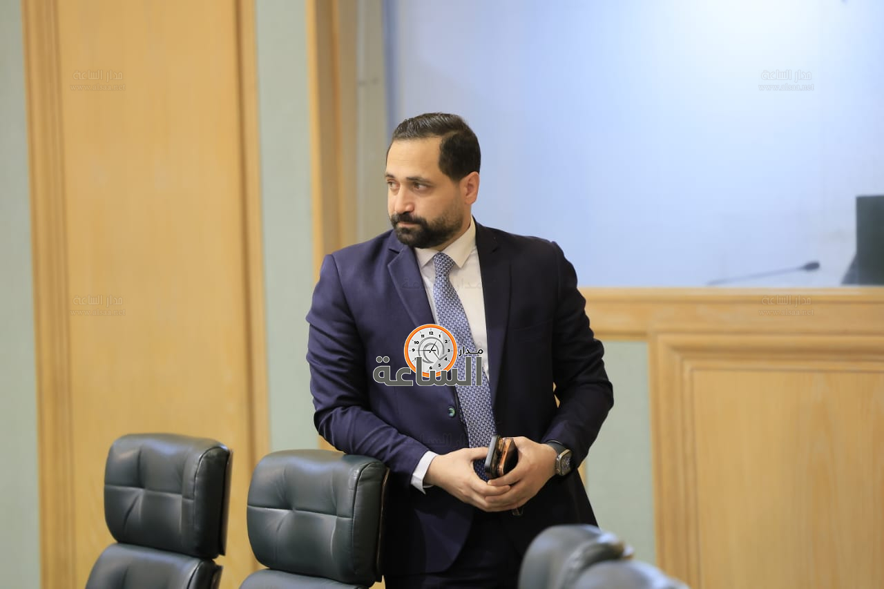 Madar Al-Saa Images 0.9303733155034085