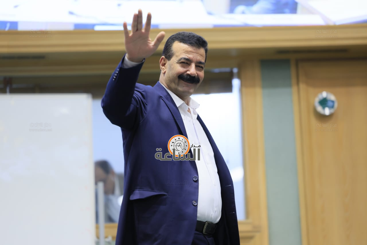 Madar Al-Saa Images 0.940411046491771