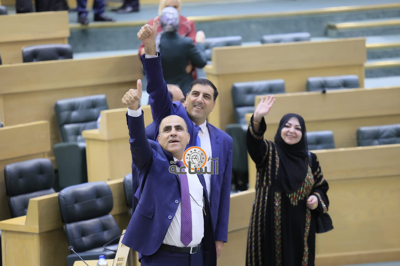 Madar Al-Saa Images 0.36718398994029533