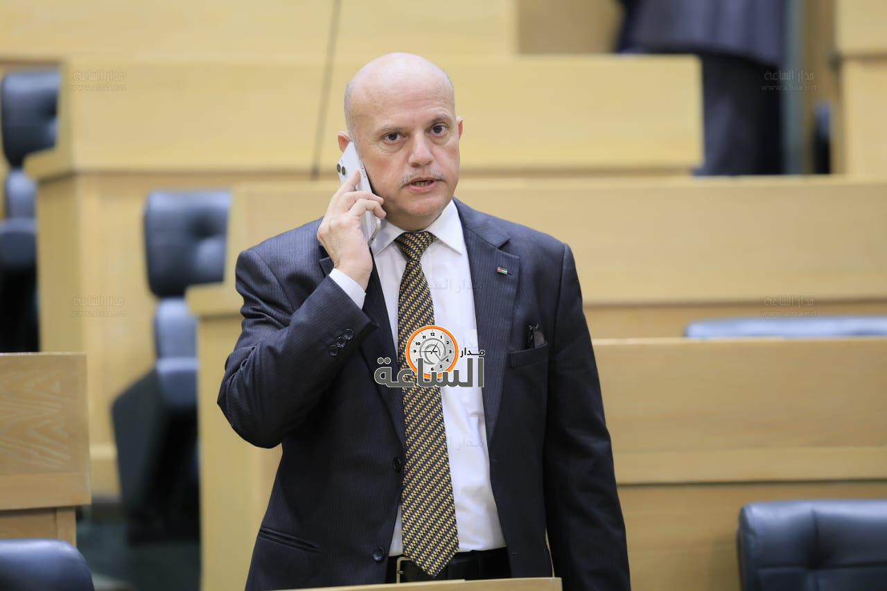 Madar Al-Saa Images 0.8876273810653872