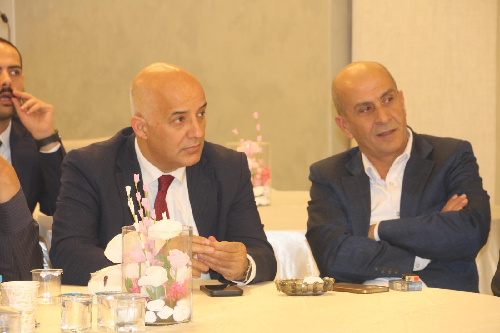 Madar Al-Saa Images 0.4921354044181673