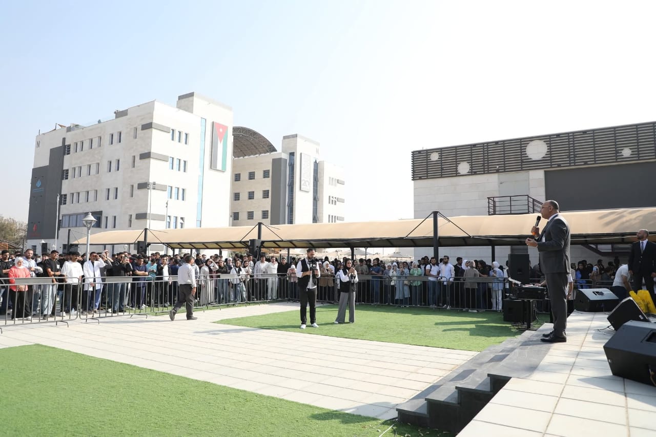 Madar Al-Saa Images 0.19380115739809955