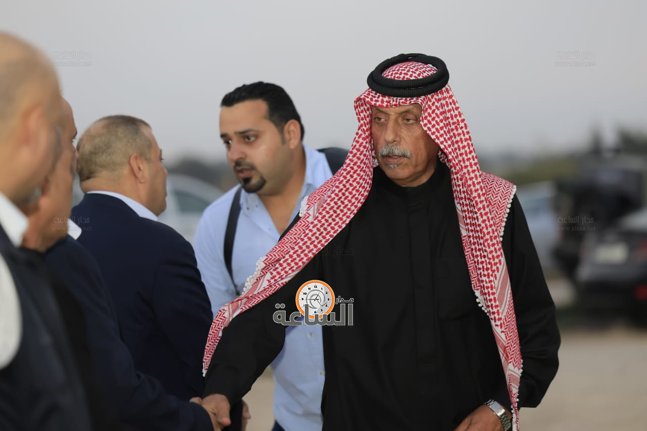 Madar Al-Saa Images 0.6357189357275128