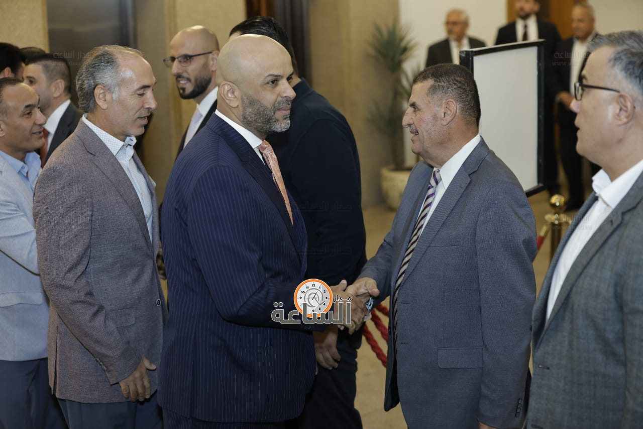 Madar Al-Saa Images 0.11104418232026736