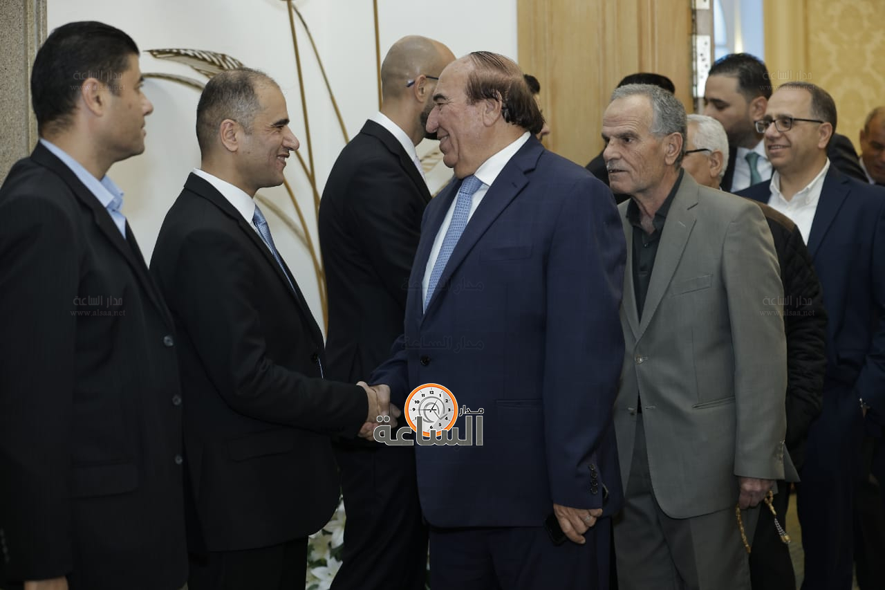 Madar Al-Saa Images 0.5641594088741407