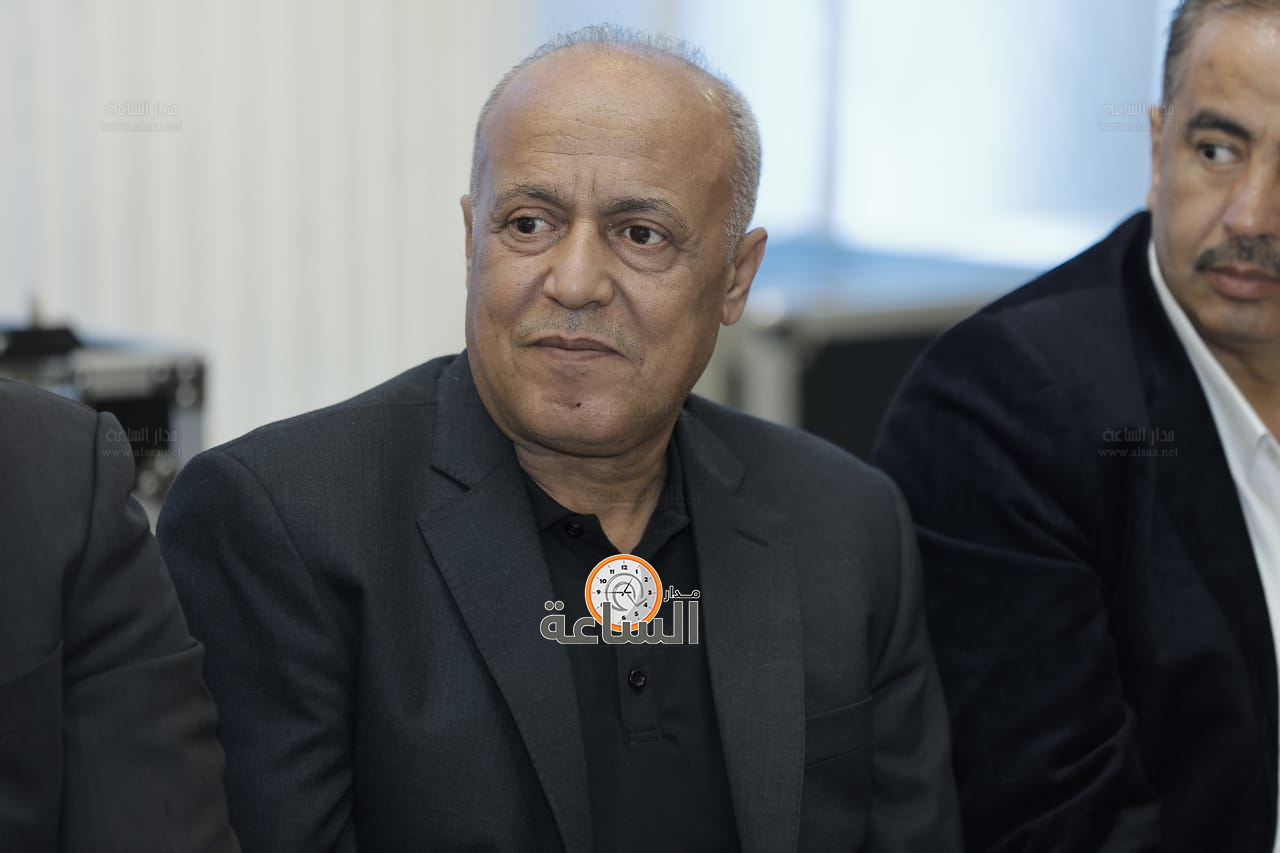 Madar Al-Saa Images 0.42891980518238304