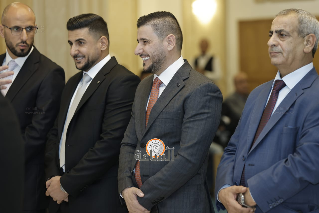 Madar Al-Saa Images 0.3999182644031164